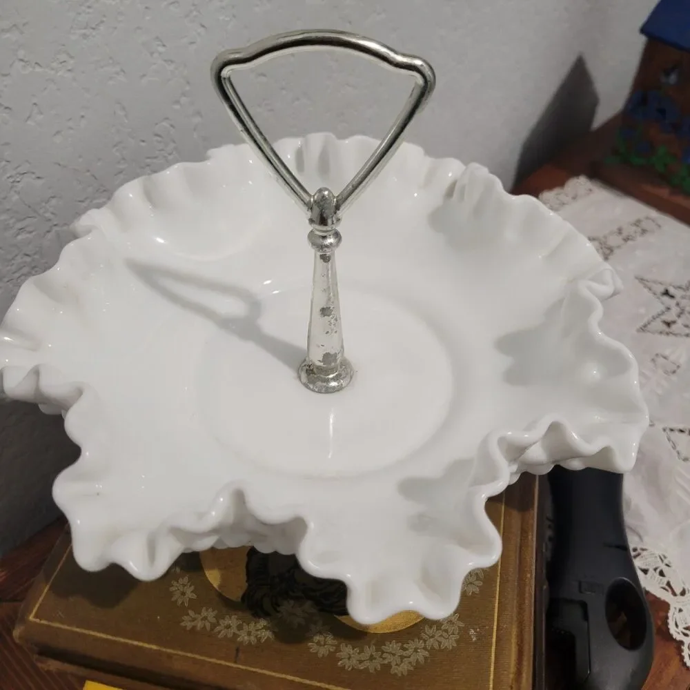Fenton vtg hobnail